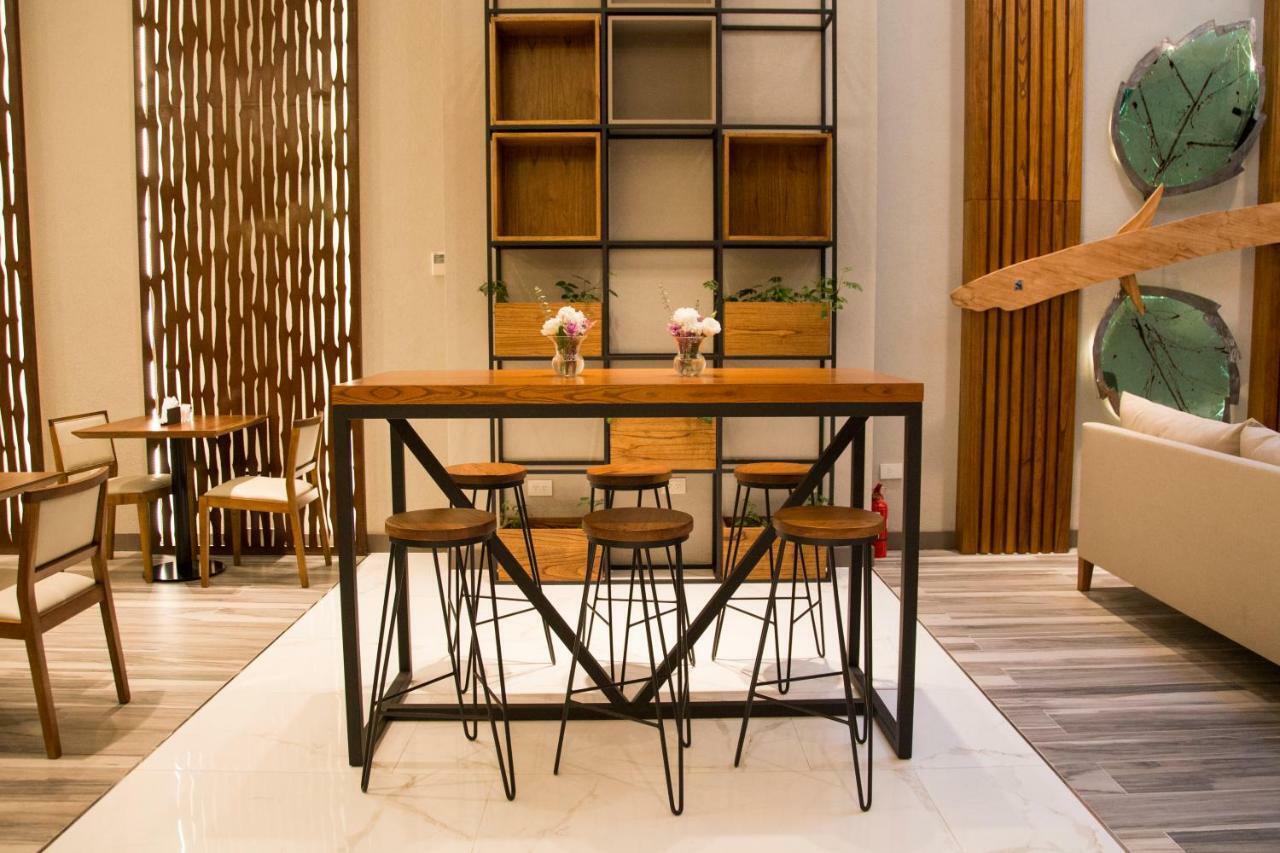 Hotel Land Plaza לה פלאטה מראה חיצוני תמונה